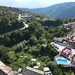 Deyanira Hotel *