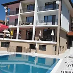 Deyanira Hotel