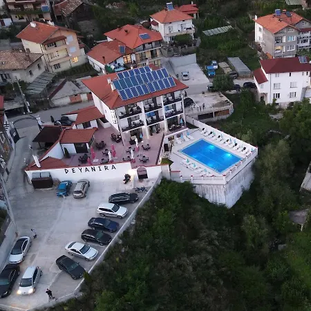 Hotel Deyanira *