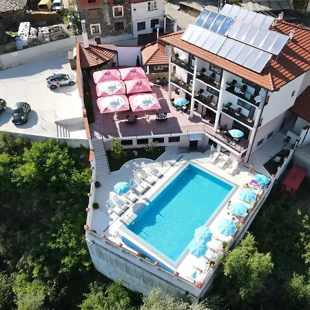 מלון Deyanira Gorno Dryanovo