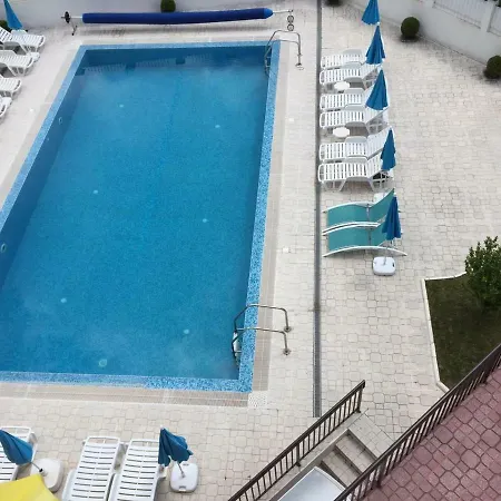 Hotel Deyanira *