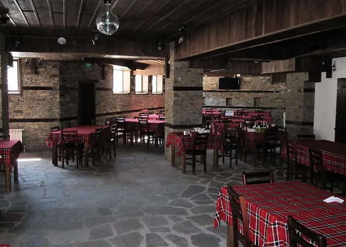 מלון Deyanira Gorno Dryanovo